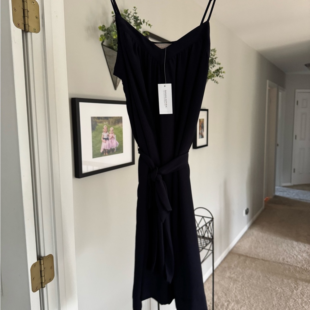 Banana Republic Navy Spaghetti Strap Dress, size 4 NWT